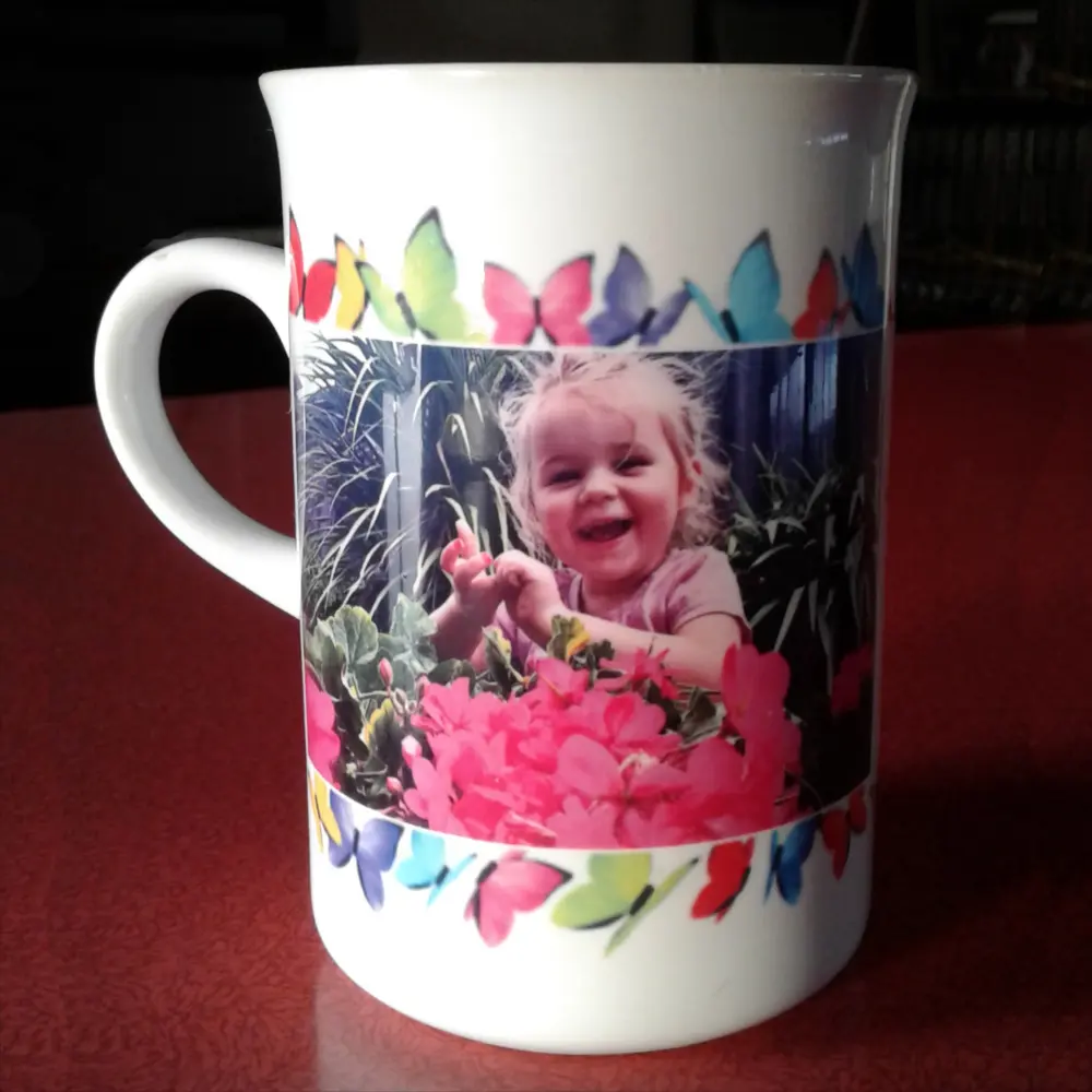 Coffee Mug with Little girl and border